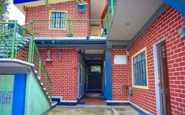 Dmi Hotels and Apartments, Tabaco City Albay by RedDoorz