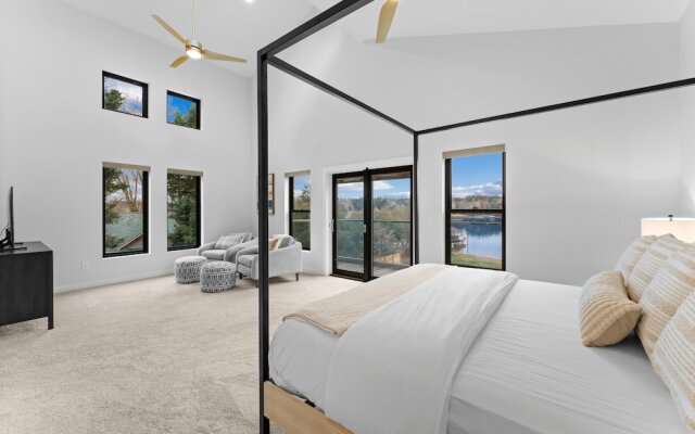 Blue Haven W/game Room, Hot Tub & Optional Boat Rental