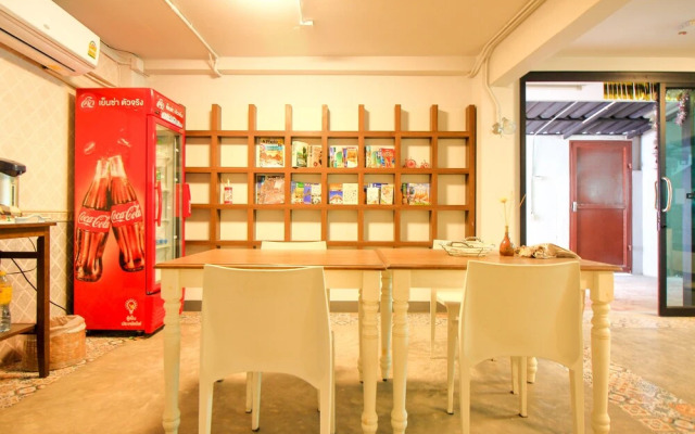 OYO 378 Bright Minitel