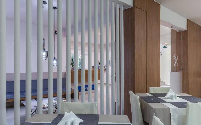 Sea View Hotel & Apartments