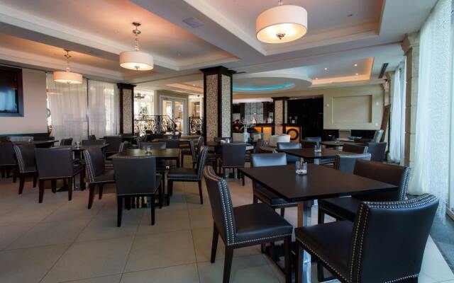 The Sea Lord Hotel & Suites (Adults Only)