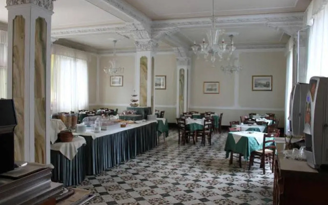 Hotel Byron