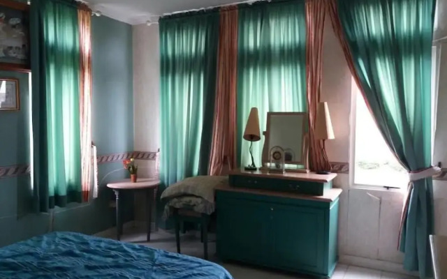 Villa Kota Bunga Sakura