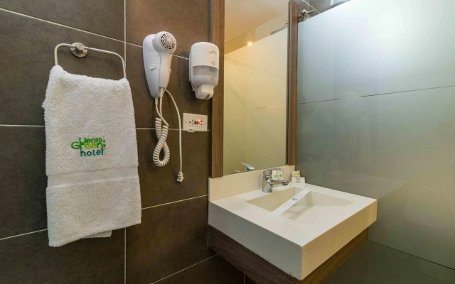 Lleras Green Hotel