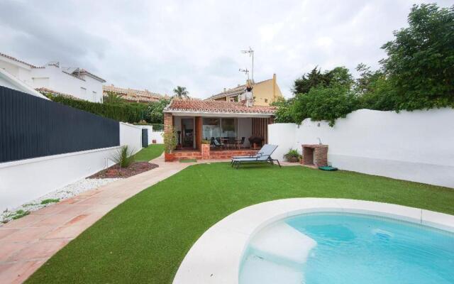 New house 80 m from the beach