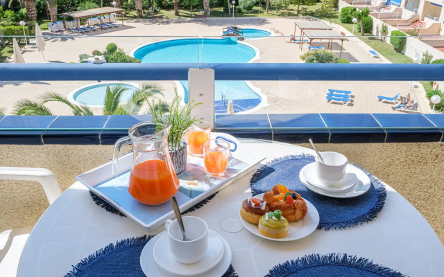 Apartamentos Estival Park