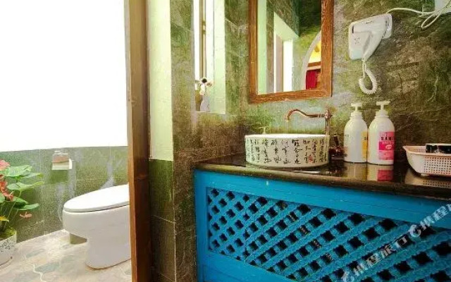 Encounter Lane · Suqiu | Deluxe Intelligent Design · Holiday Inn (the Old Town of Lijiang Store)