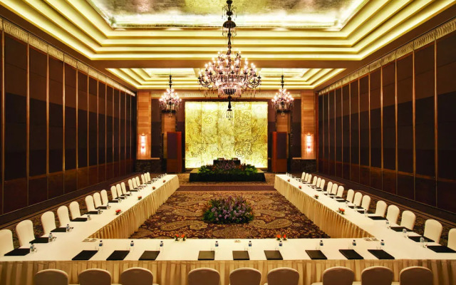 Kempinski Residence