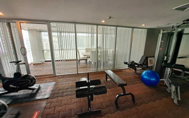 6C - No Impact From Earthquake 2bedrooms 2 Bath Downtown Bangkok