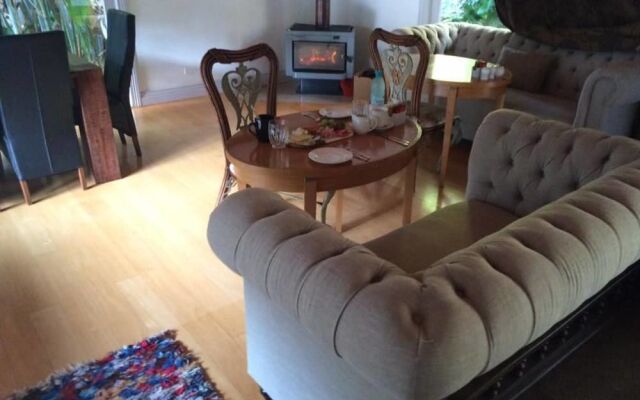 La Damia Retreat and Accommodation