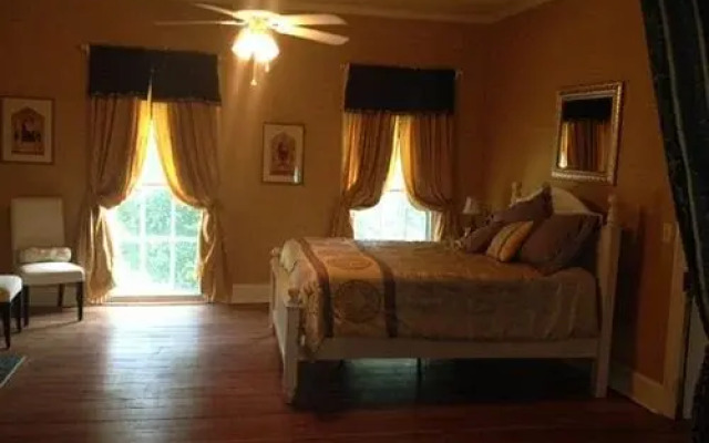 2 Sisters Bed & Breakfast