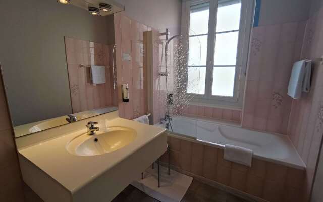 Logis Hôtel la Résidence