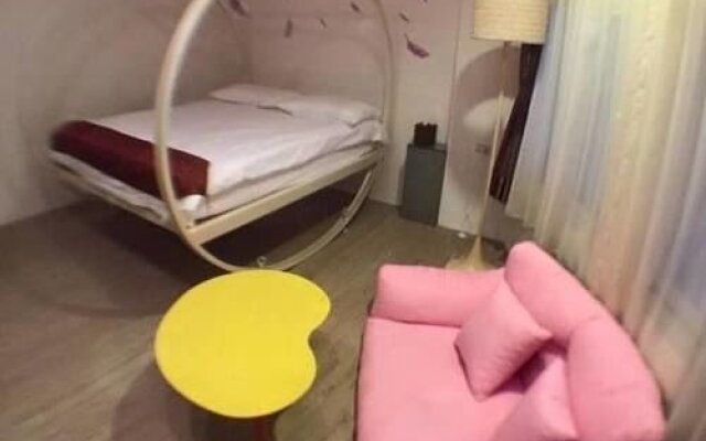 Stay In Bed Hostel