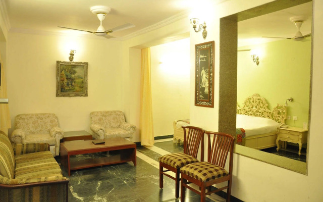 Tavern Business Hotel