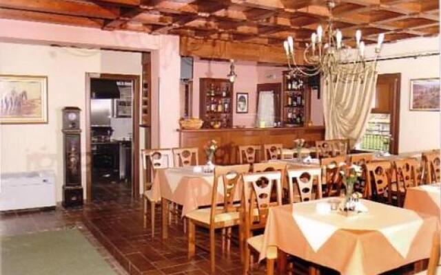 Megdovas Hotel