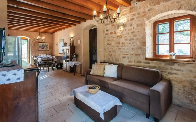 Nice Home in Postira With 2 Bedrooms, Outdoor Swimming Pool and Wifi