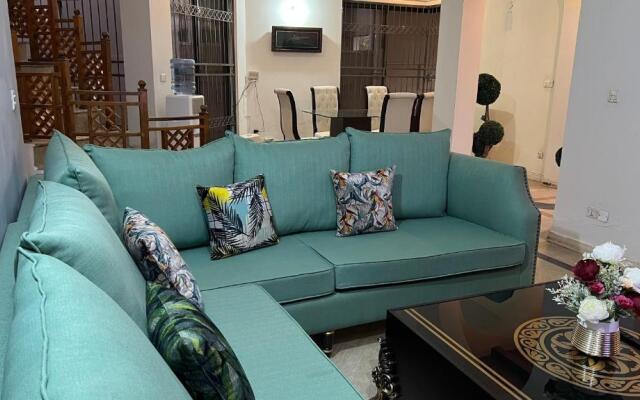 4 bed Spacious Villa