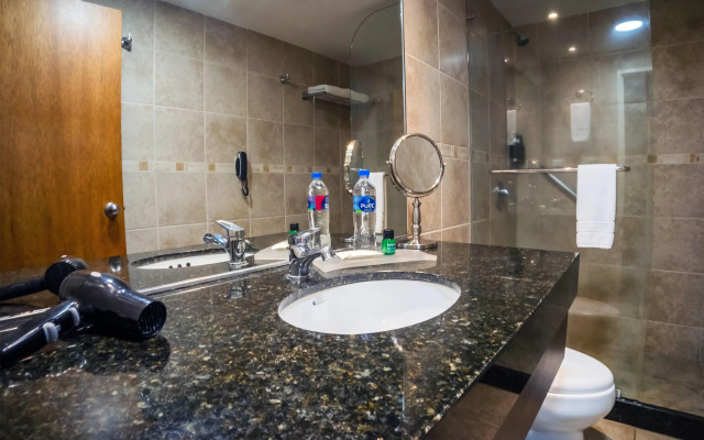TRYP by Wyndham Guayaquil Airport