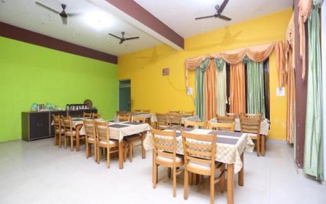 OYO 19409 Hotel Sunita And Restaurant