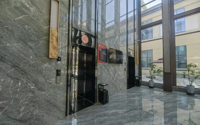 Orange Xiangxie Pool Hot Spring Complex