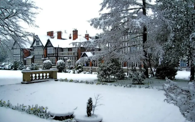 The Golf Hotel