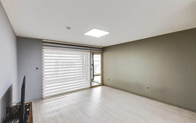 Busan Dallo Dali Pension