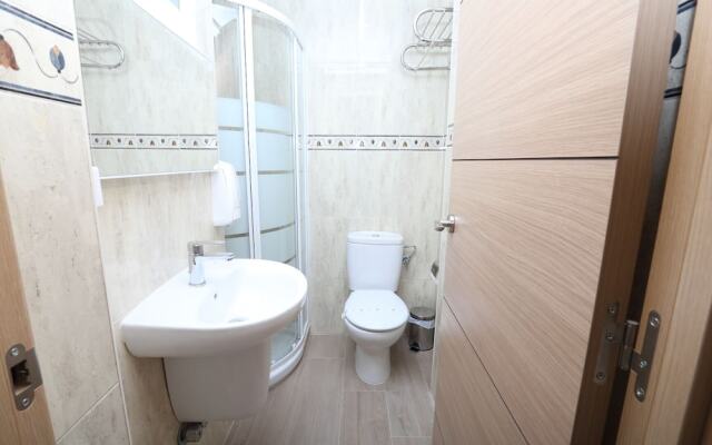 Hostal Palmones