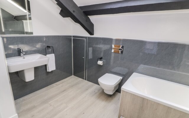 The Creel Apartment