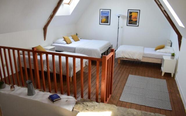 Le Manoir des Doyens Loft - Sleeps 8 - Breakfast Included!