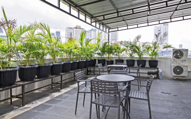 Avalon Thamrin 8 by RedDoorz