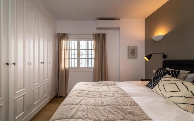 Newly renovated 3 bedroom apt next to Puerto Banús