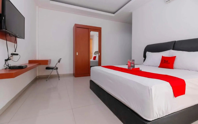 RedDoorz Premium @ Gandaria Jagakarsa