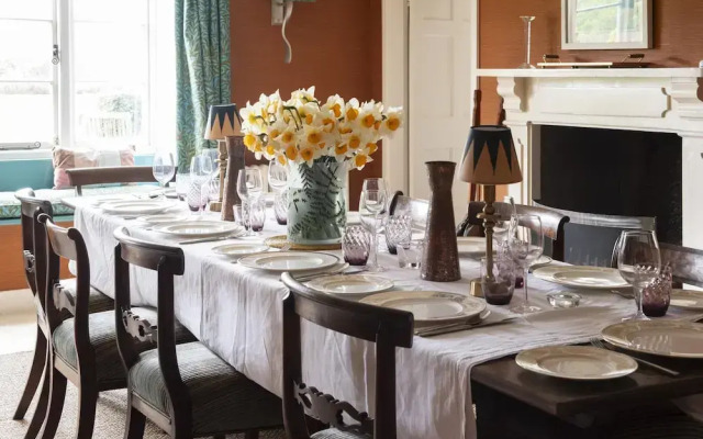 Fabulous Farmhouse in Hampshire