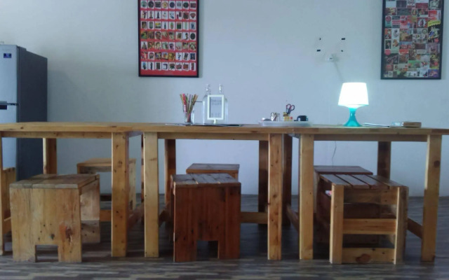 Bed & Bike Backpackers Studio