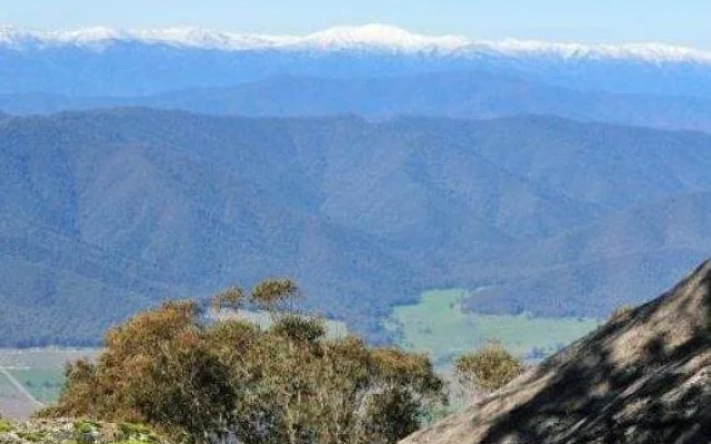 The Buckland - Studio Retreat