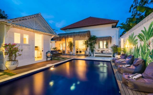 Gypsy Moon Bali