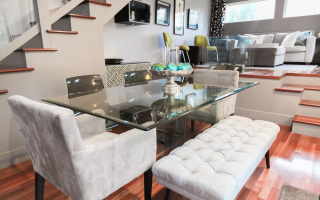 Modern Blue Ultra Chic Nashville Retreat