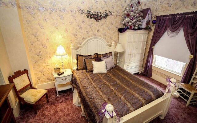 3rd Street Nest Bed & Breakfast