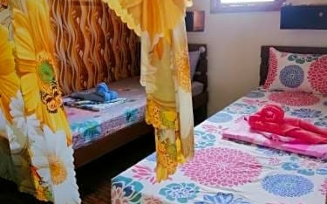 Genevieve Guest House and Tours