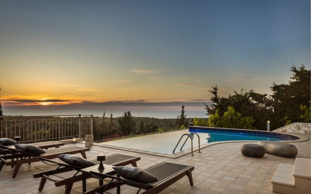 Luxury Villa Karmaniolos Fiskardo Kefalonia