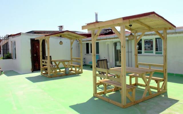 White Crown Apartman ve Yaşam Merkezi