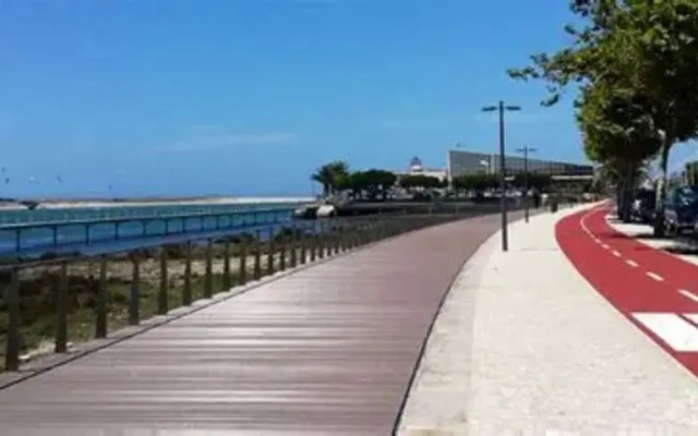 Esposende 3 Bedrooms Balcony Center Flat