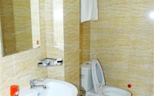 Tan Hoang Yen Phan Van Tri Hotel