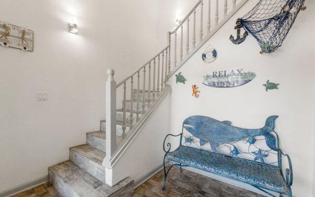 68 Terra Cotta Way - Sealove Terra Cotta