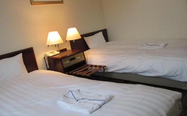 Hotel Green With