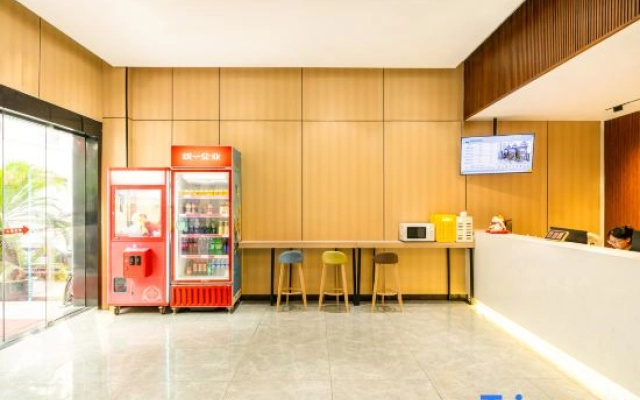 Jingke Electrical Sports Hotel (Shanghai Chuansha Branch)