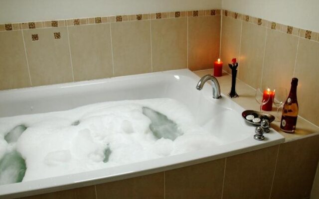 Kidron House Hotel