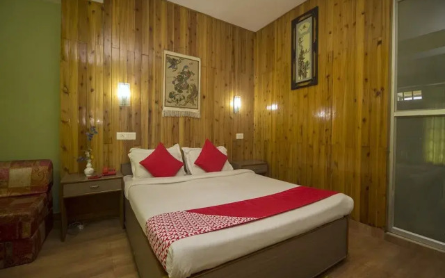 OYO 17067 Maitreya Guest House