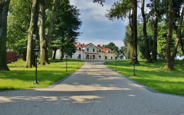 Dwór Prezydencki Cristal Park