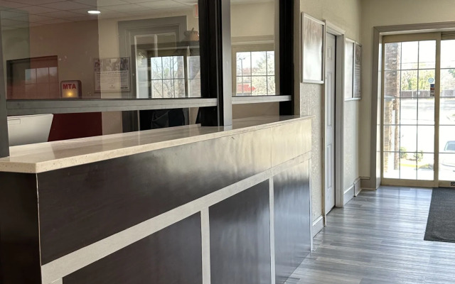 Hometowne Studios Richmond, Va - W Broad St